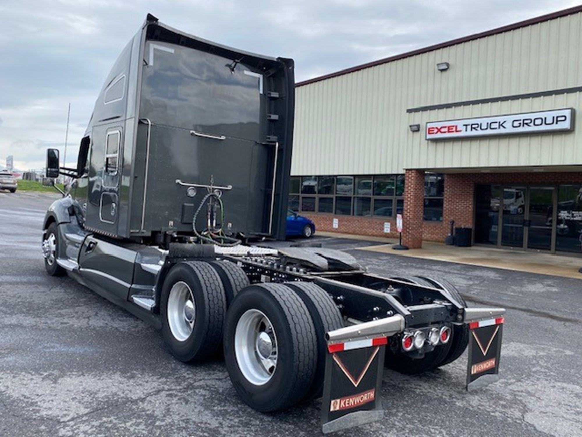 2022 Kenworth T680 - image 6 of 6