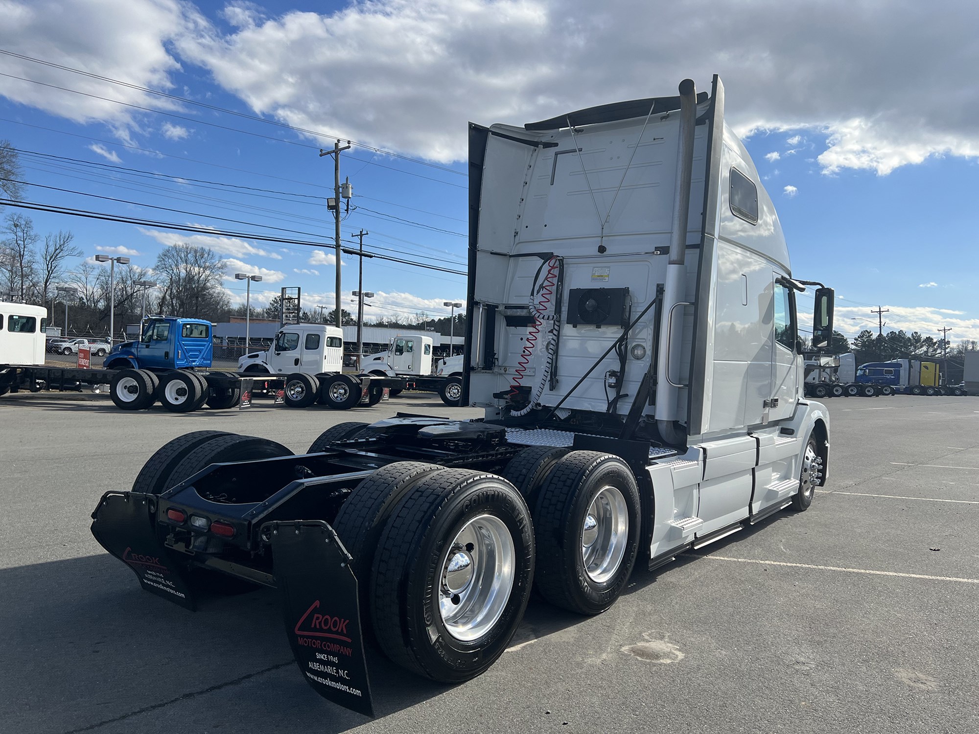 2018 Volvo Truck VNL - image 4 of 6