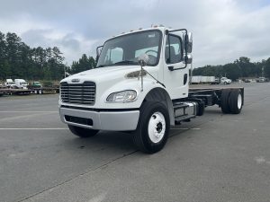 2011 FREIGHTLINER M2 1712750606422