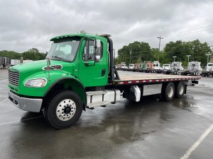 2015 FREIGHTLINER M2 1715268100810