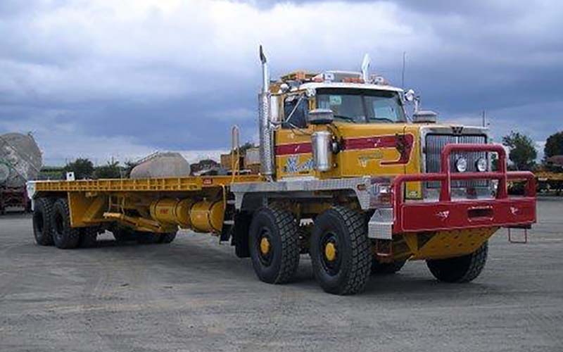 Western Star 6900 - image 3 of 5