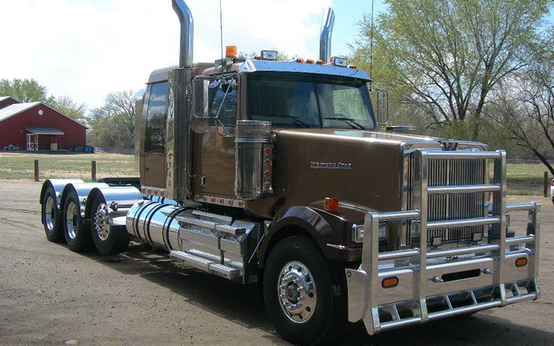 Western Star 4900 - image 1 of 3