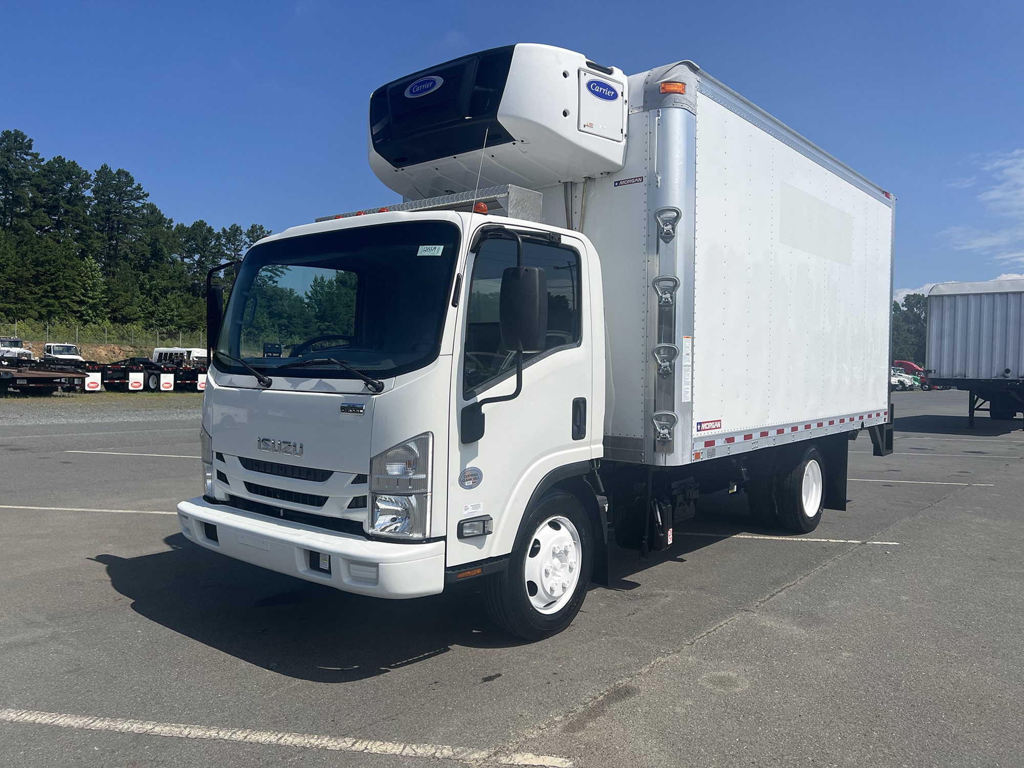 2019 Isuzu NPR-XD - image 1 of 6