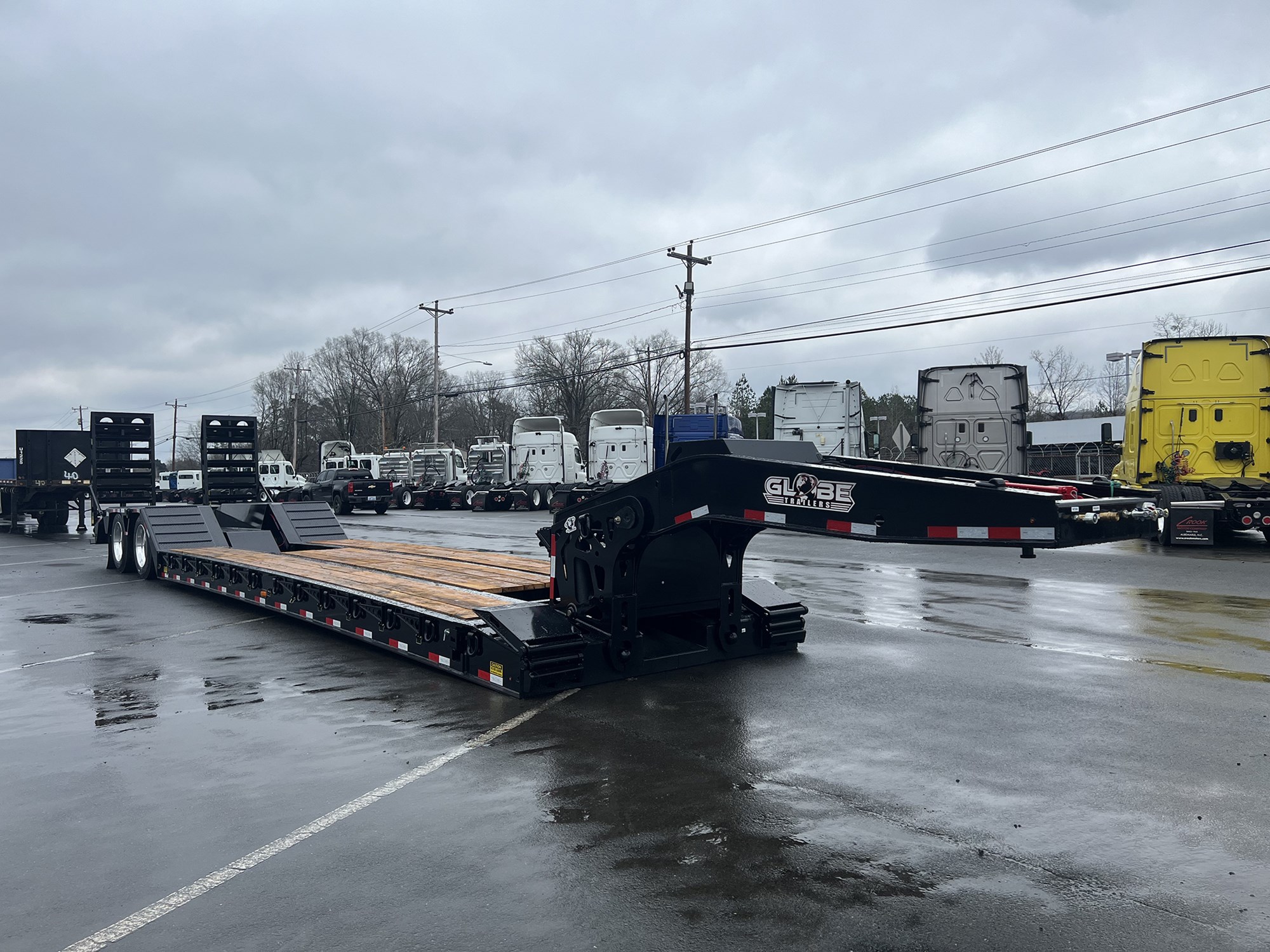 2024 GLOBE LOWBOY - image 2 of 6