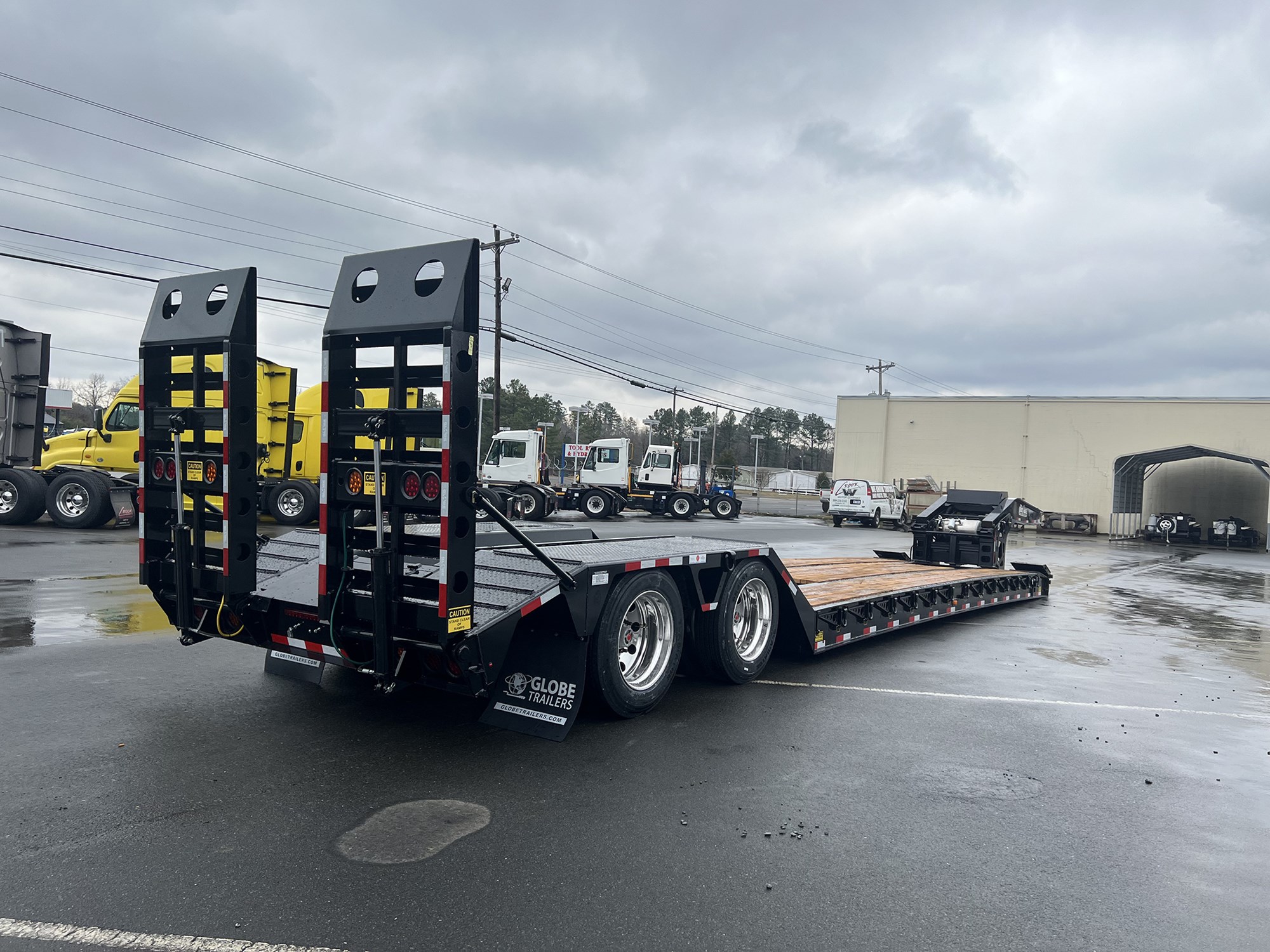 2024 GLOBE LOWBOY - image 4 of 6