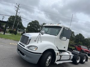 2005 FREIGHTLINER CONVENTIONAL 1723208756842