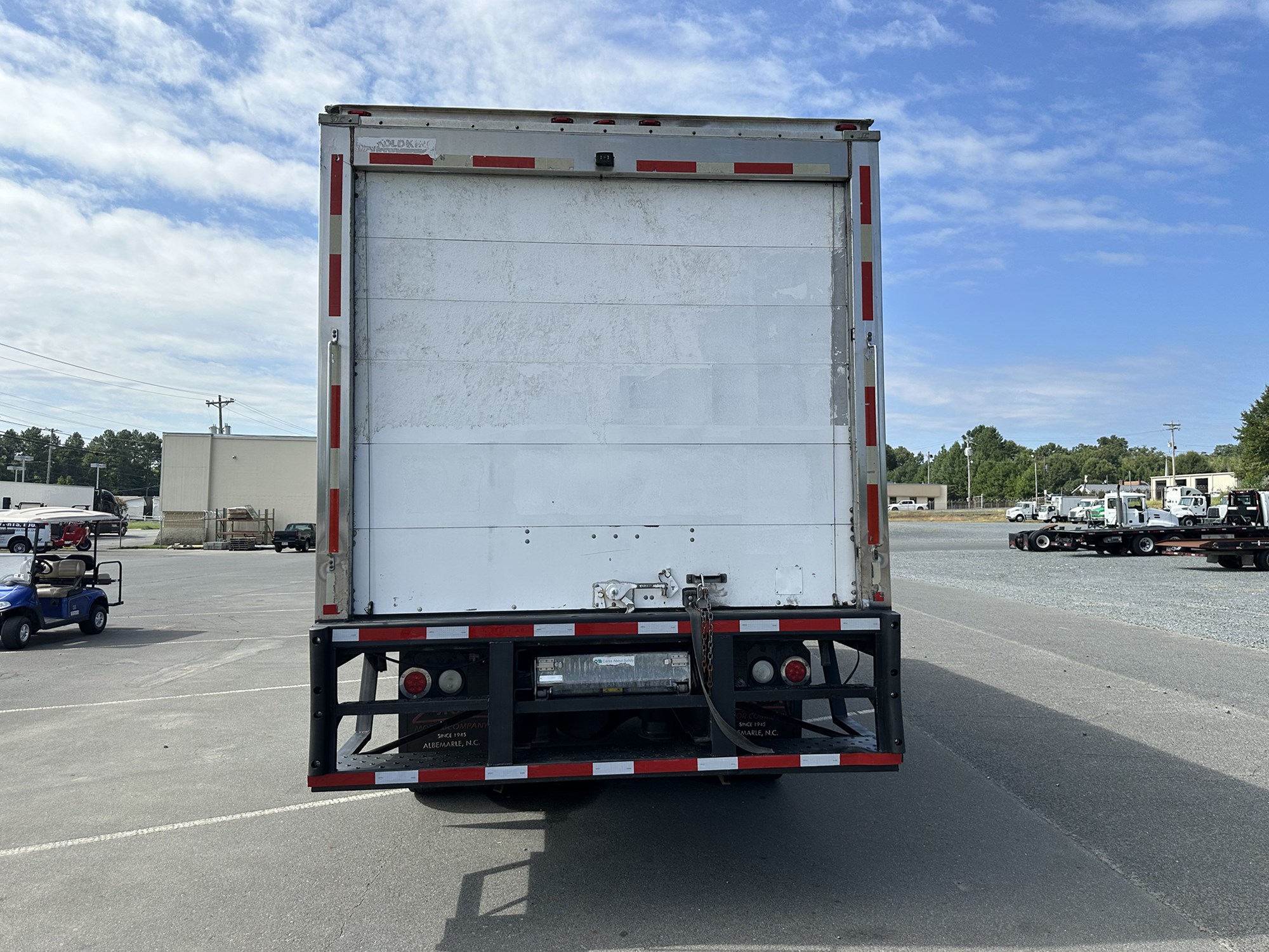 2016 Freightliner M2106 - image 4 of 6