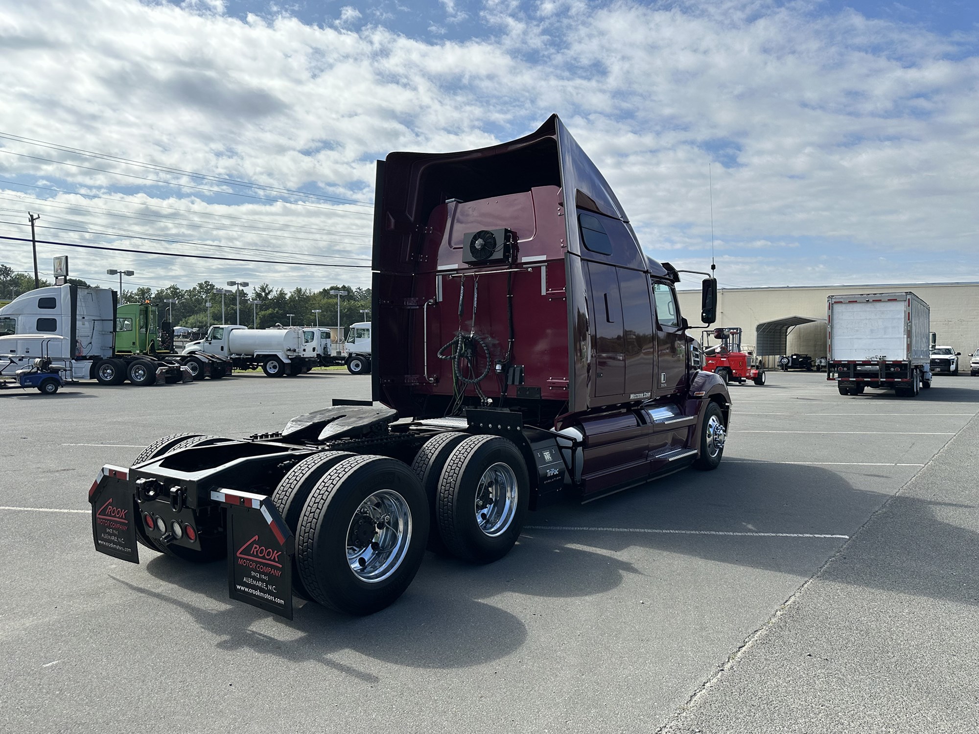 2020 Western Star 5700XE - image 5 of 6