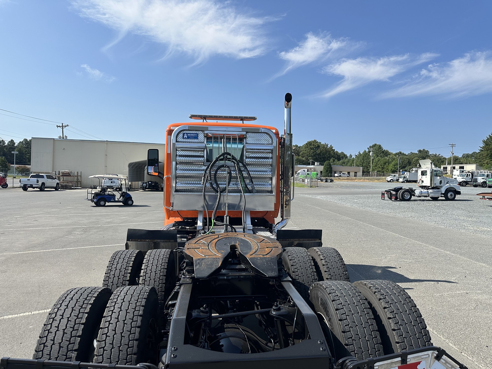 2019 Peterbilt 567 - image 4 of 6