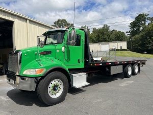 2017 Peterbilt 348 1725557522239