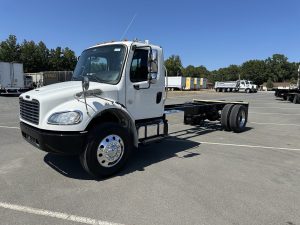 2017 Freightliner M2 1726087024760