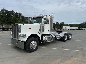 2015 Peterbilt 389 1726153777749