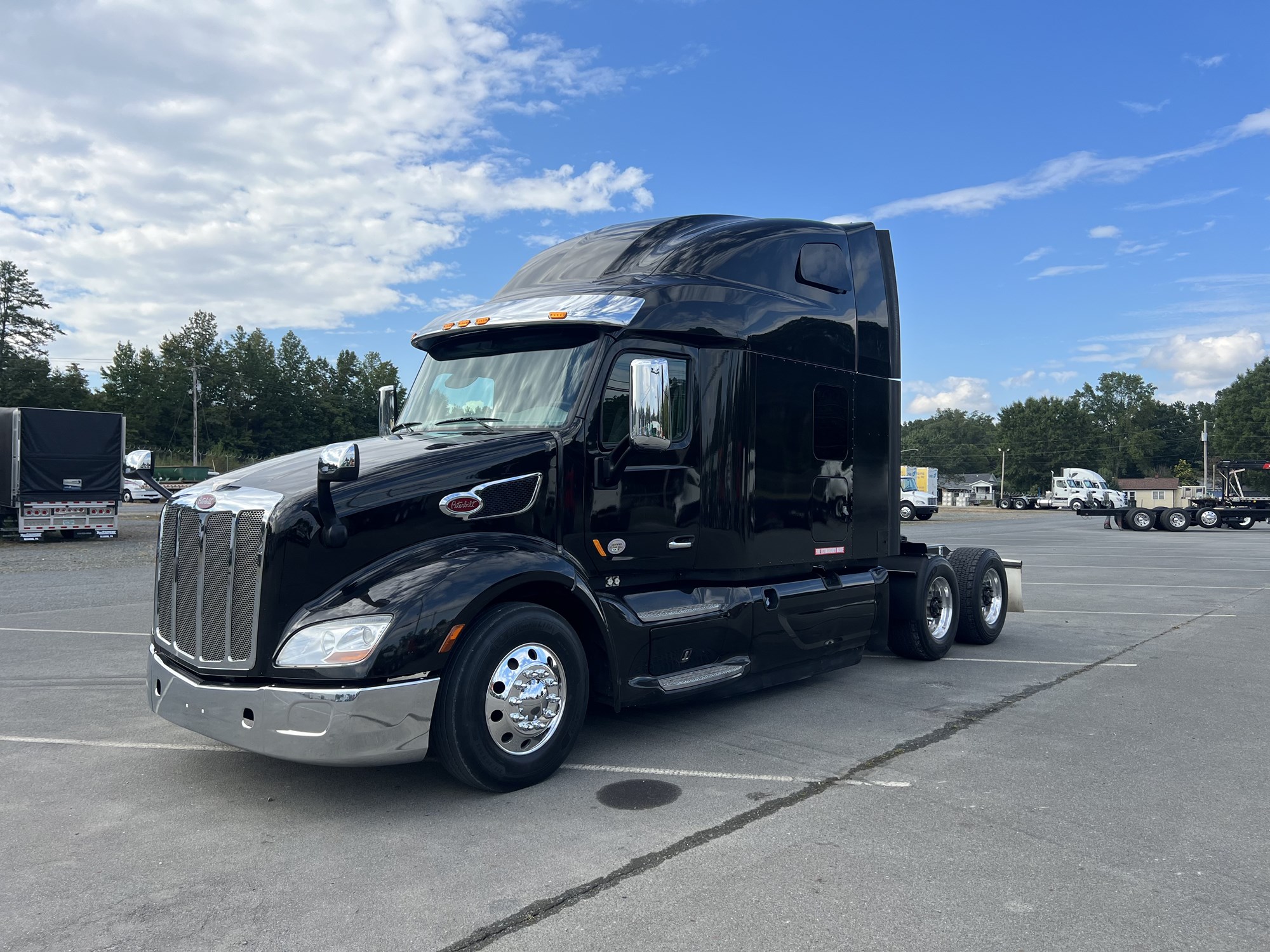 2020 PETERBILT 579 - image 1 of 6