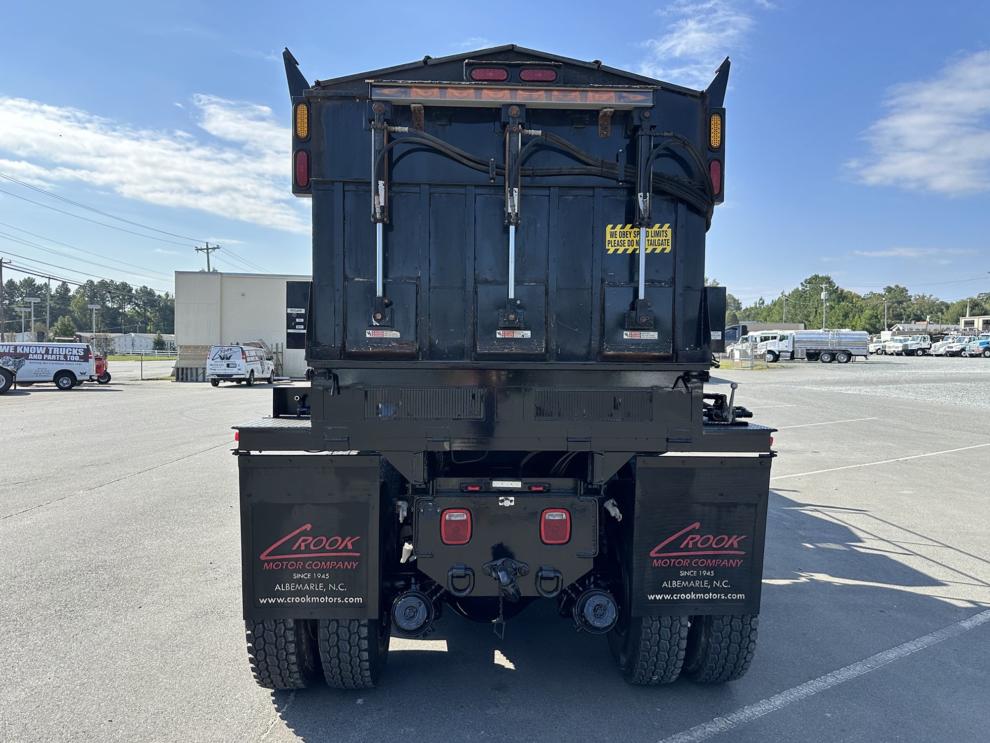 2017 Freightliner 108SD - image 6 of 6