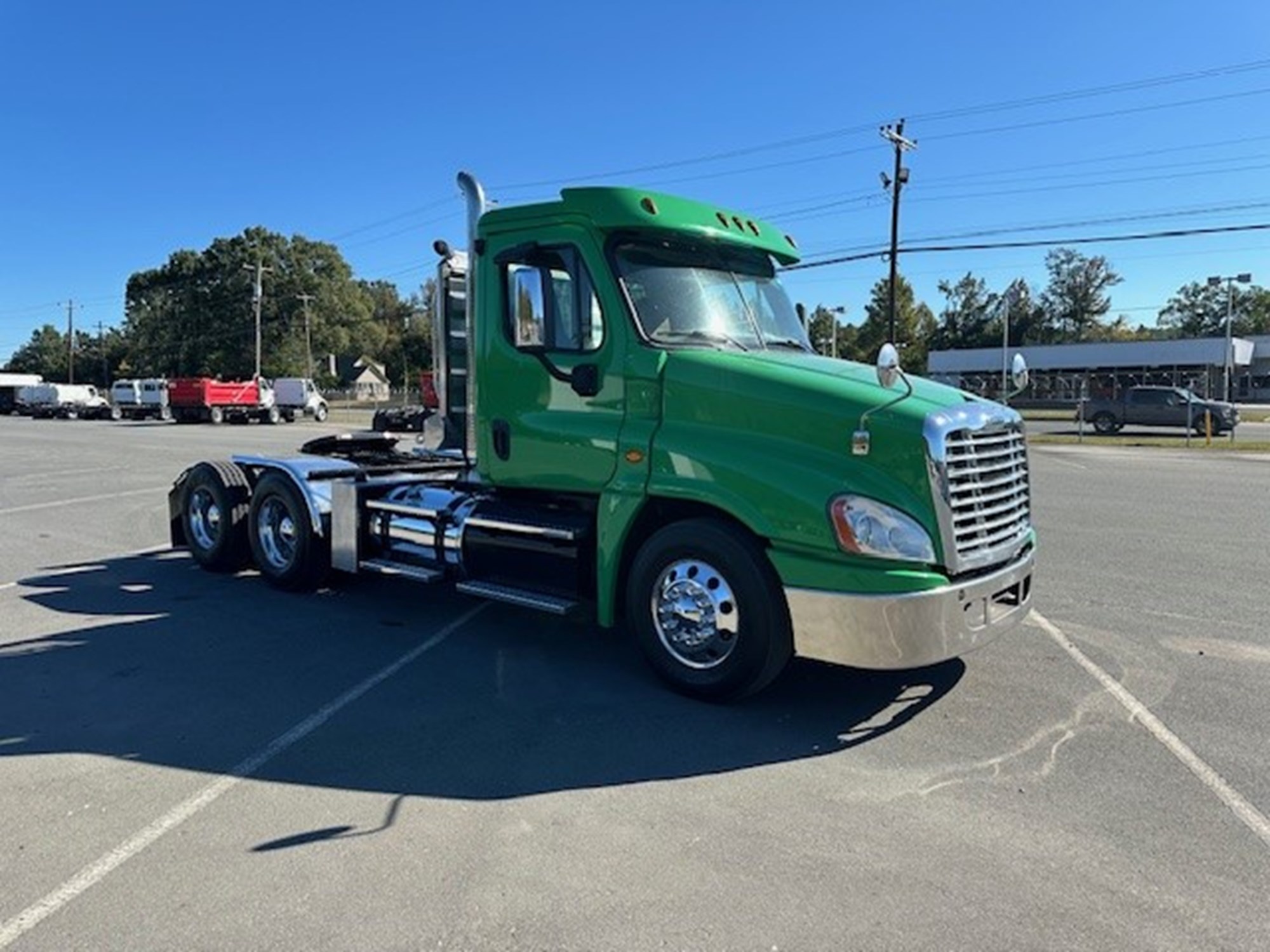 2018 Freightliner Cascadia 125 - image 6 of 6