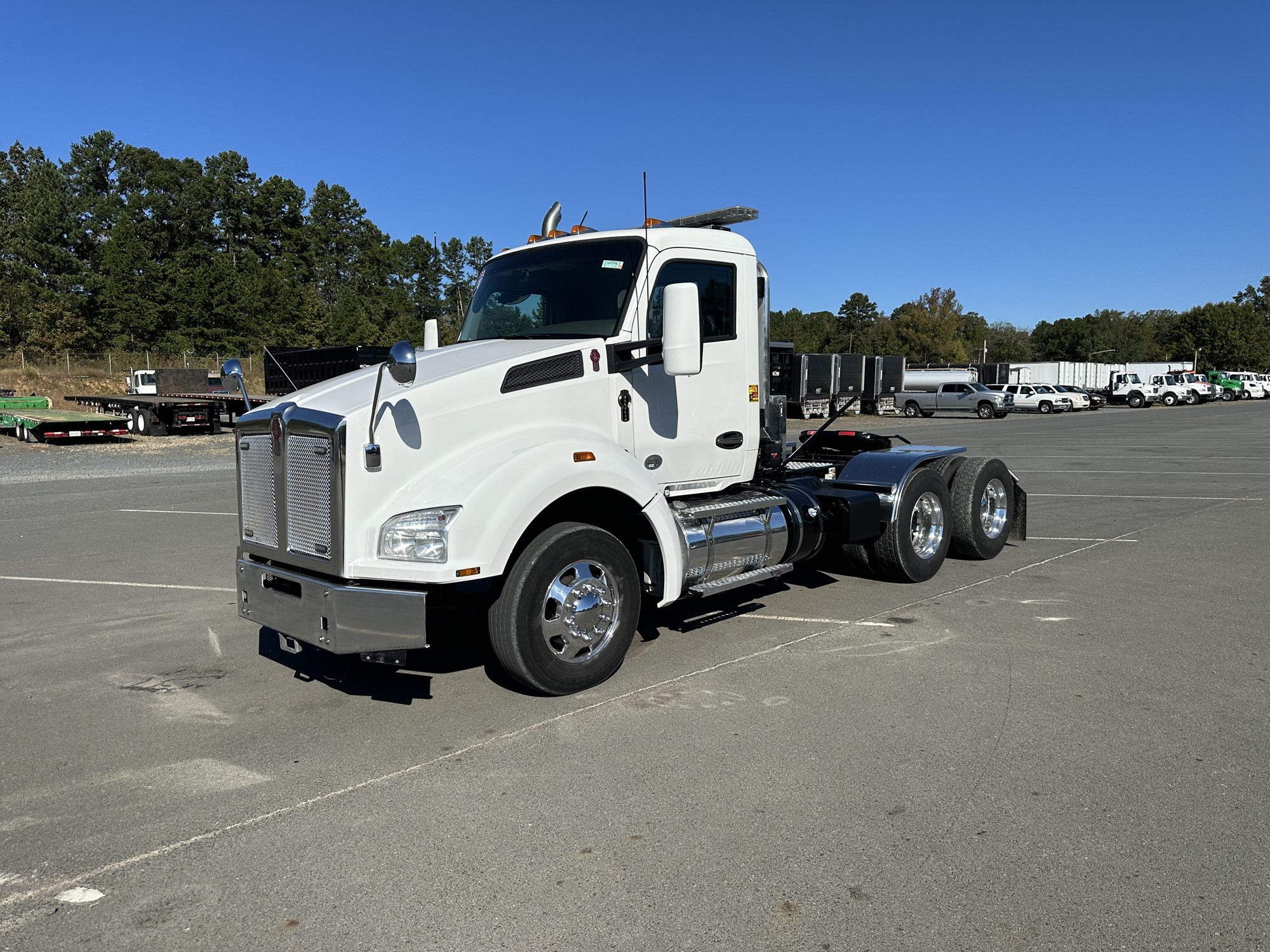 2018 Kenworth T880 - image 1 of 6