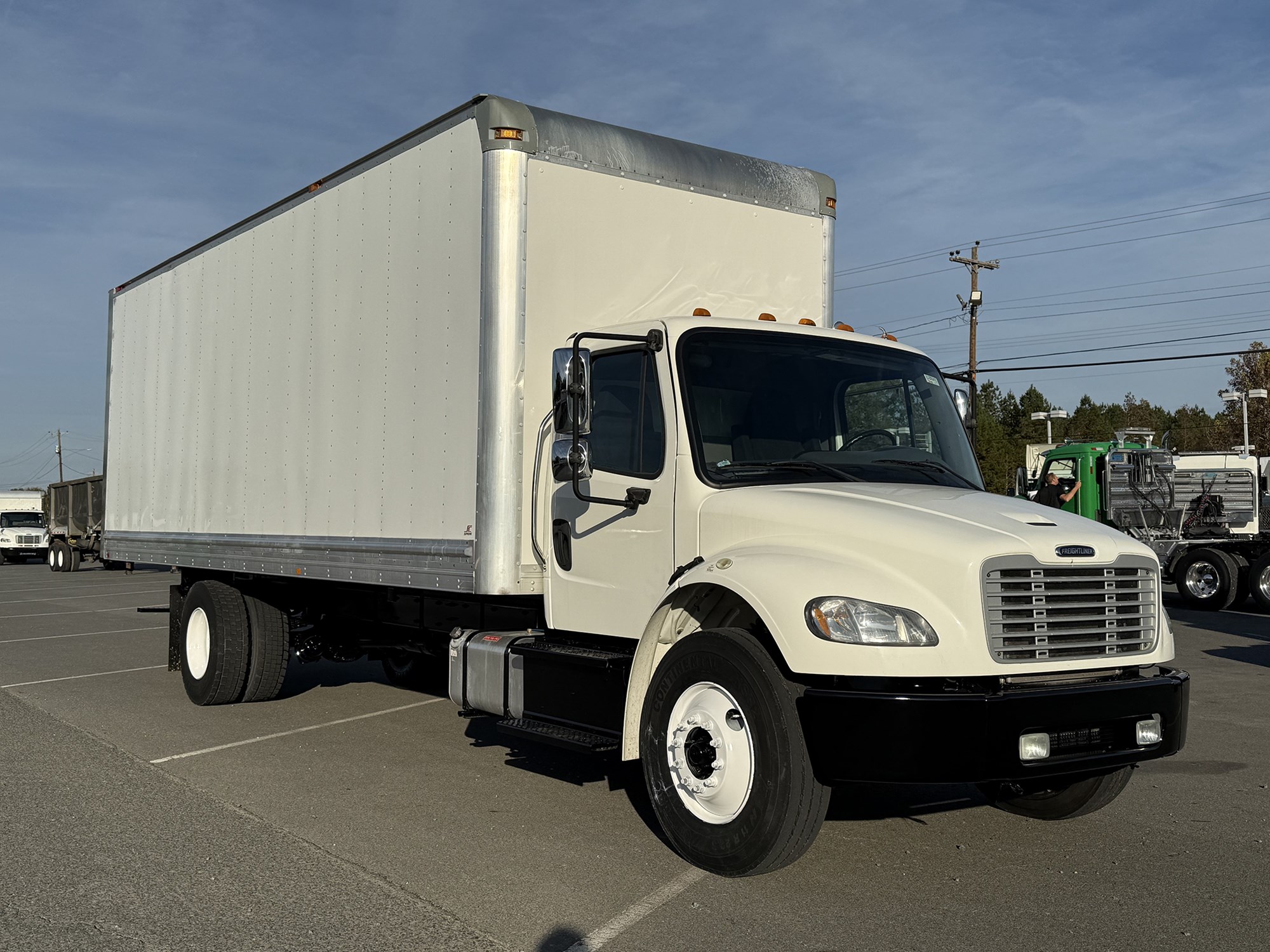 2017 Freightliner M2 - image 2 of 4