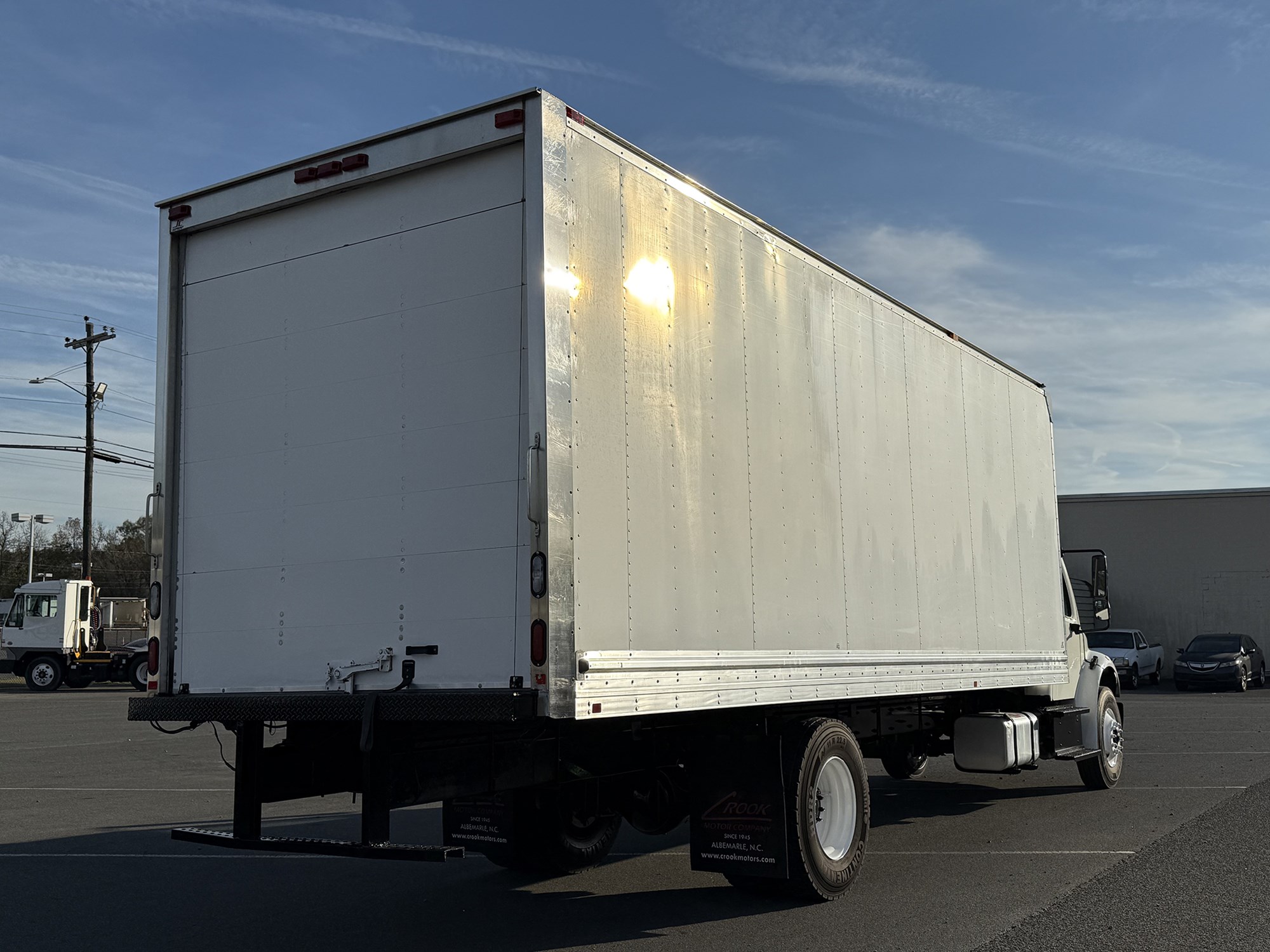 2017 Freightliner M2 - image 3 of 4