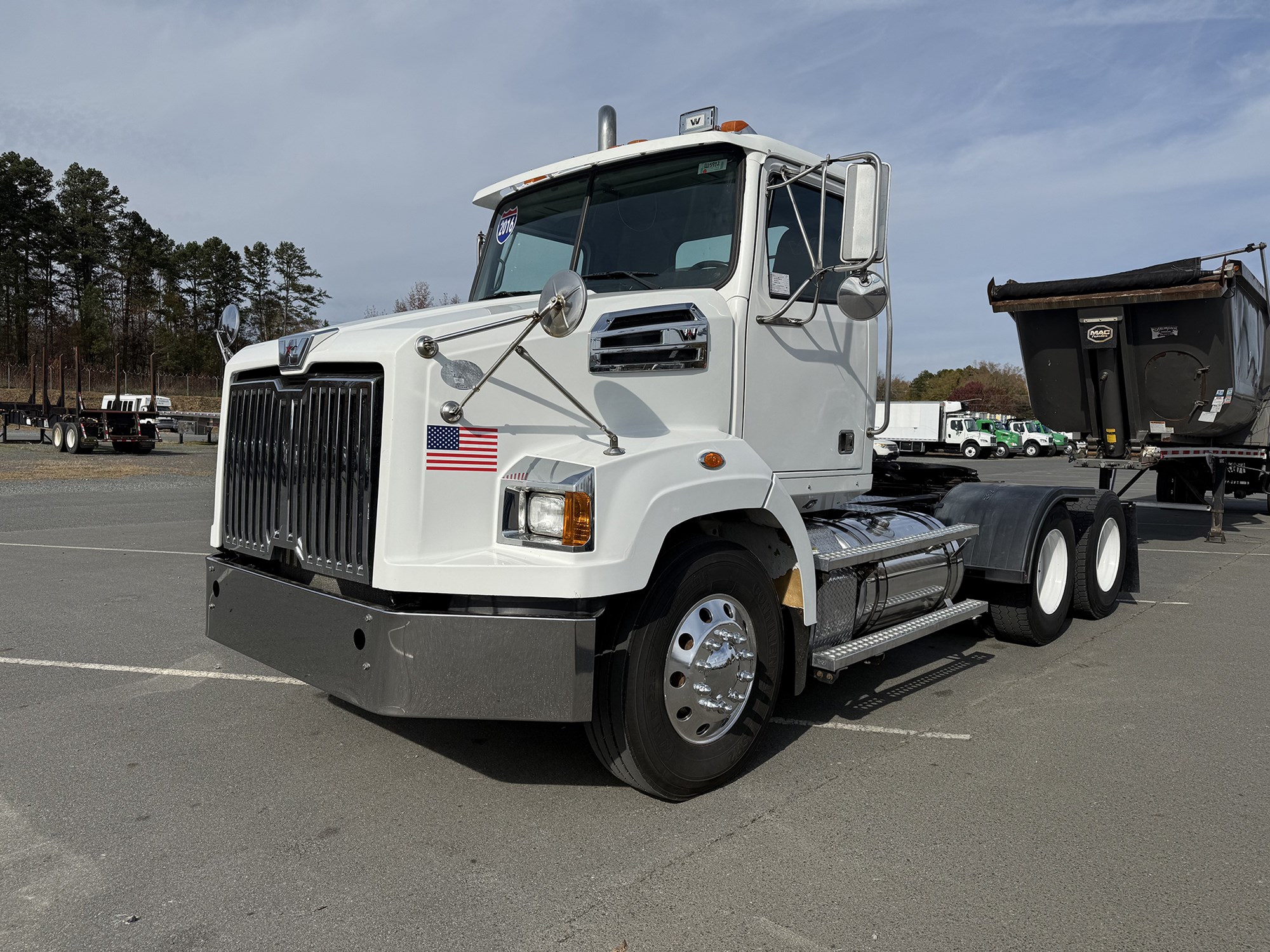 2016 Western Star 4700 - image 1 of 6