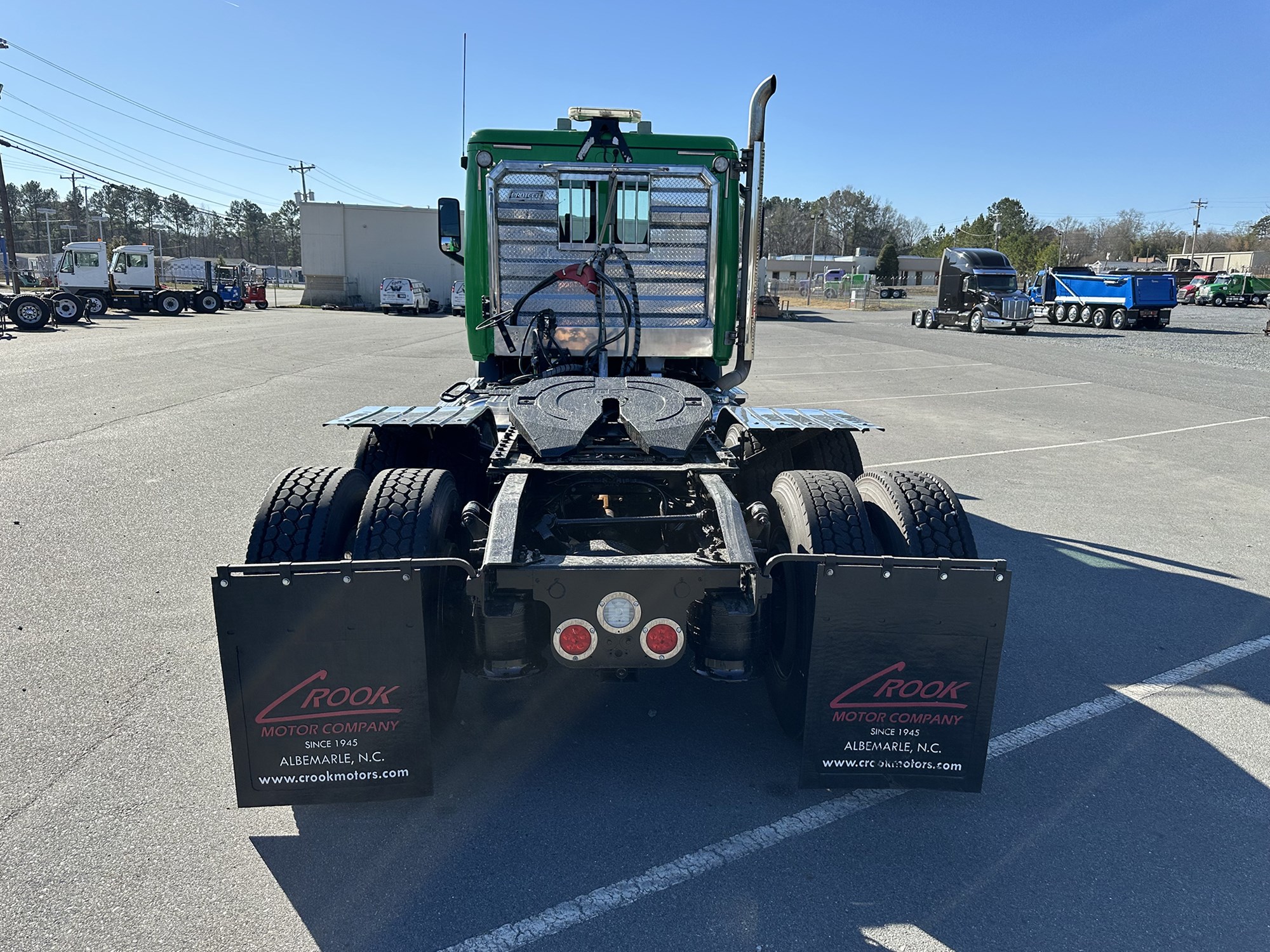 2019 Freightliner Cascadia 116 - image 4 of 6