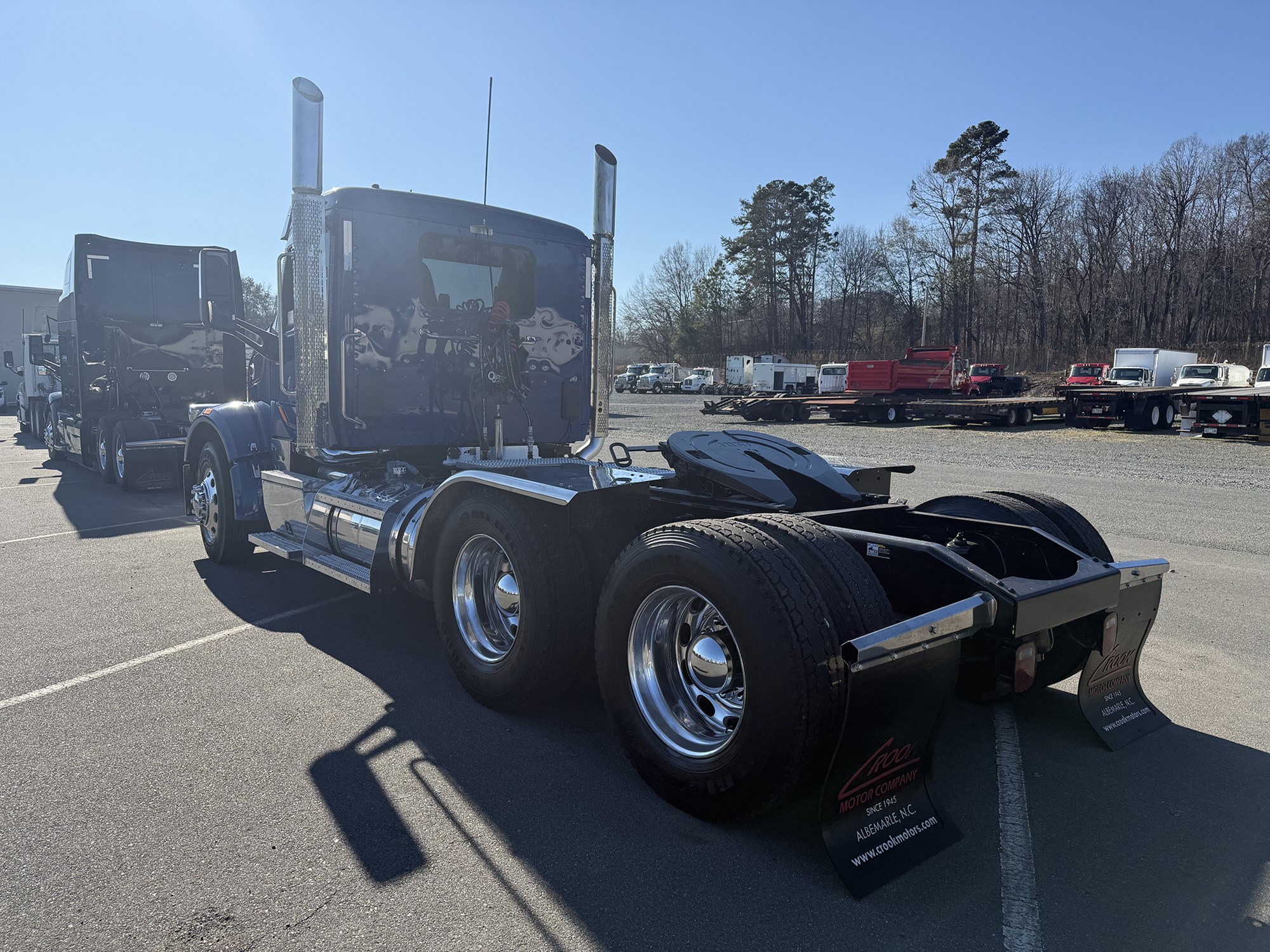 2018 Peterbilt 567 - image 6 of 6