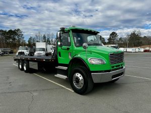 2018 Freightliner M2106 1736794502195