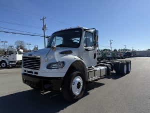 2018 Freightliner M2 1737145462415