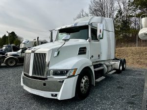 2016 Western Star 5700XE 1737656999768