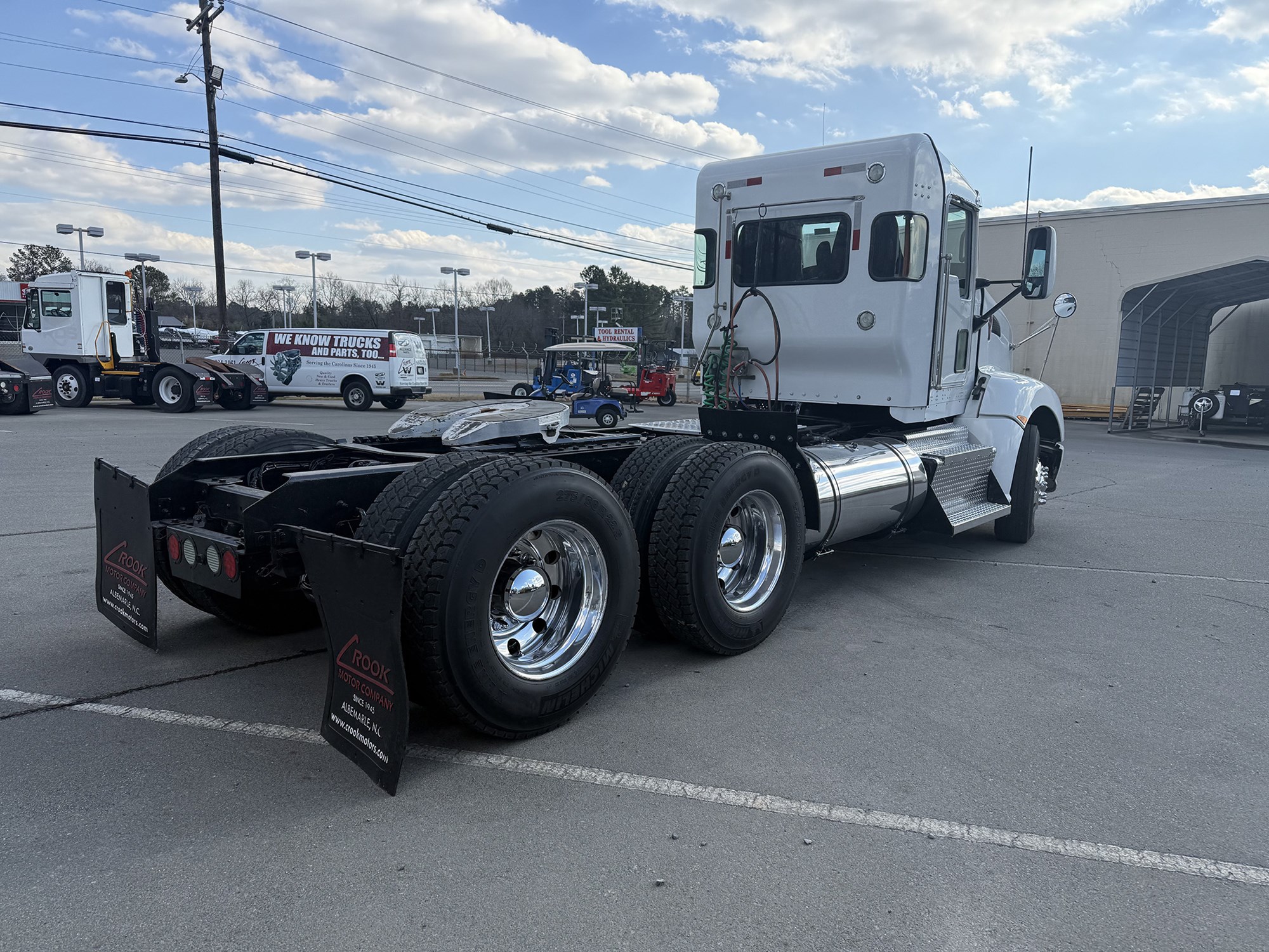 2012 Kenworth T680 - image 4 of 6