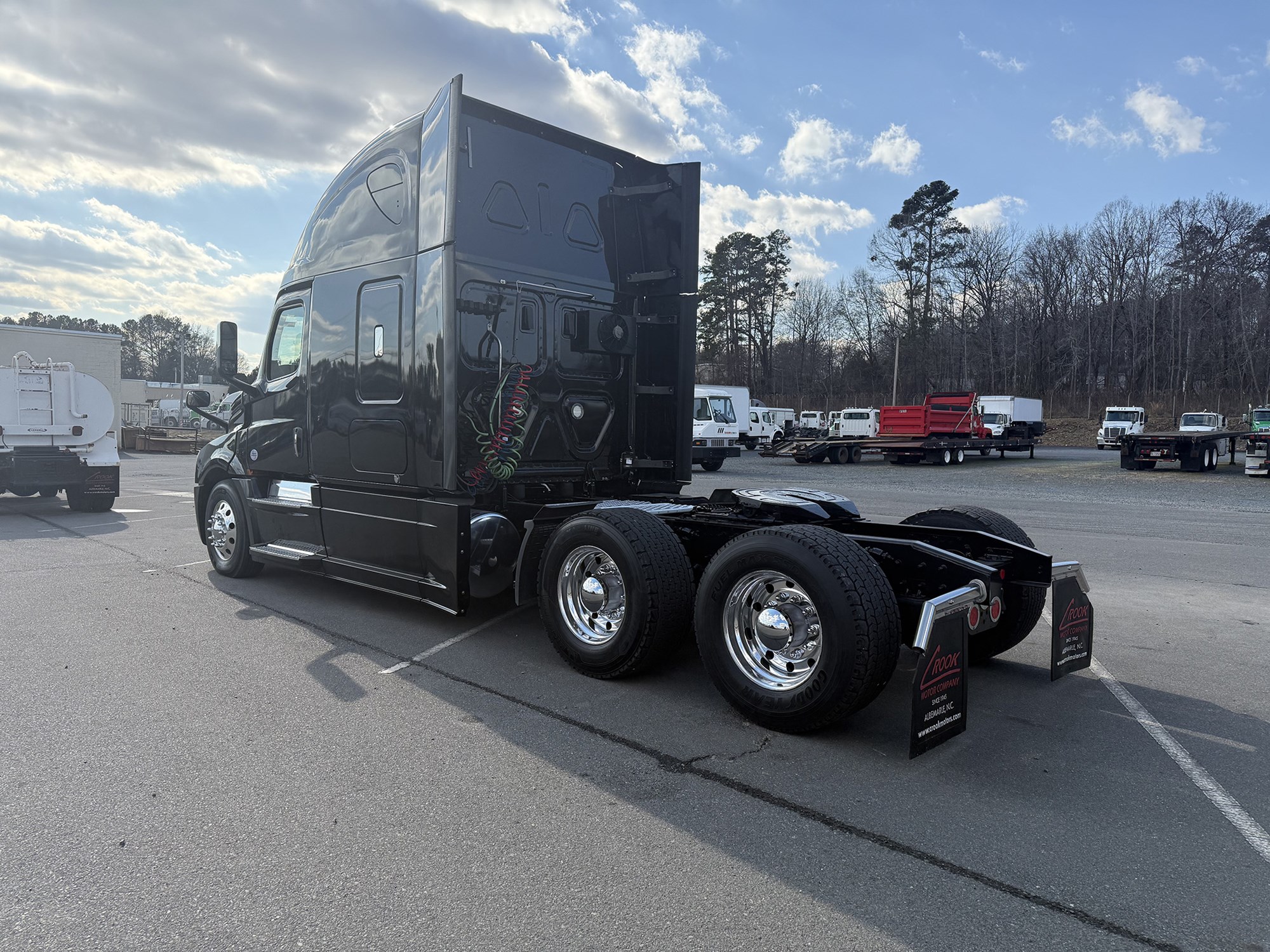 2020 Freightliner Cascadia 126 - image 6 of 6