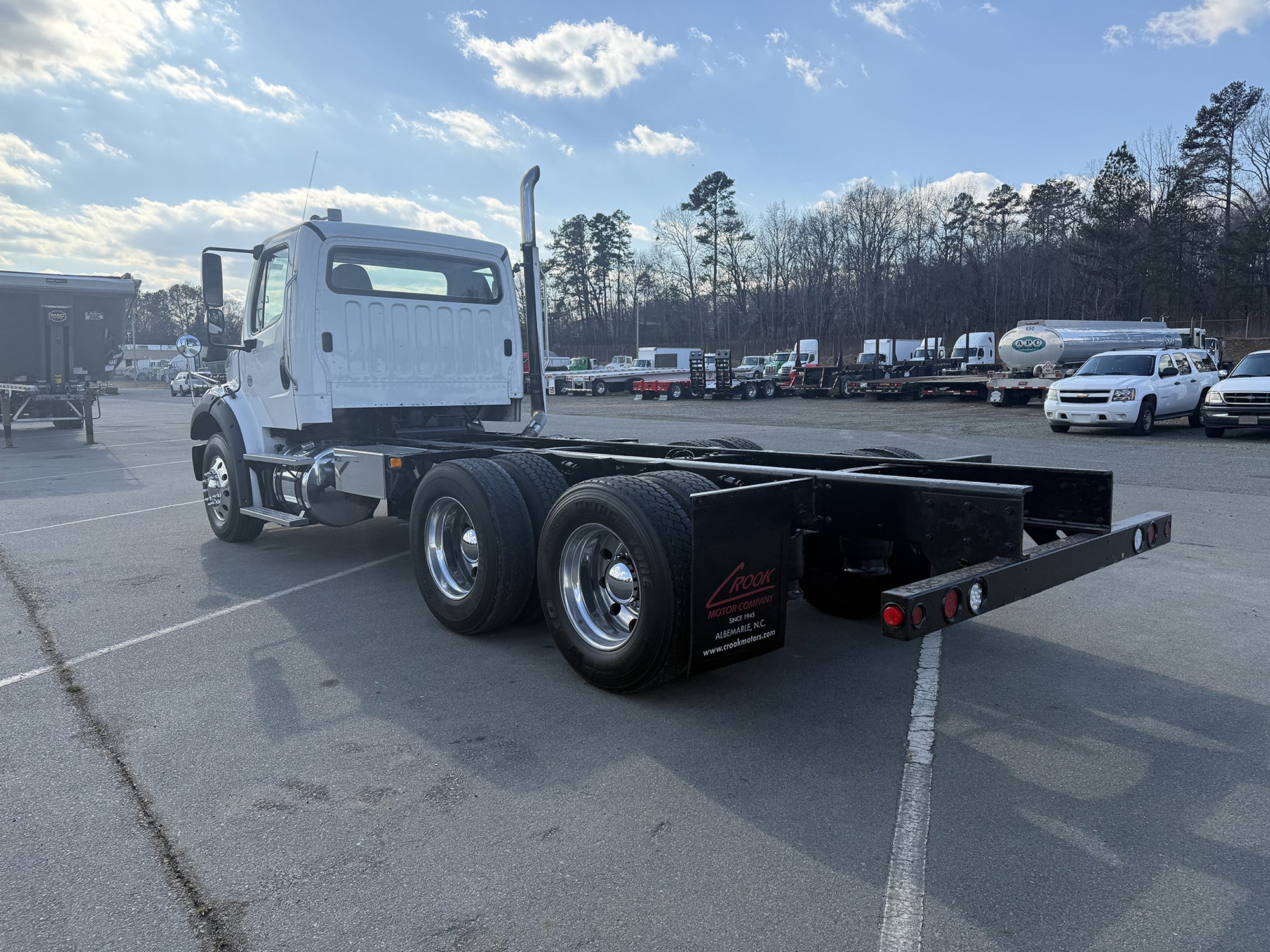 2014 Freightliner M2 - image 6 of 6